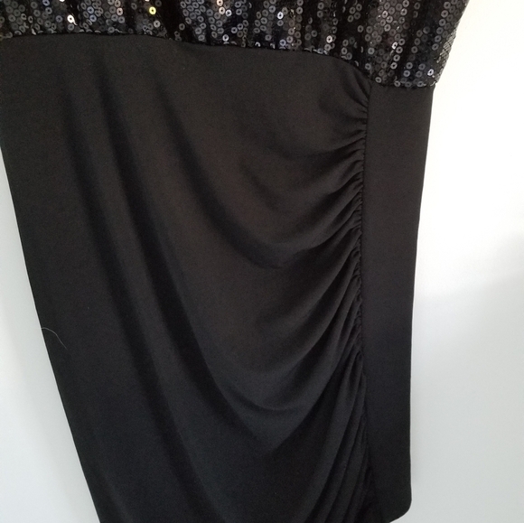 BCBG Generation black sequin cocktail dress - Picture 5 of 6